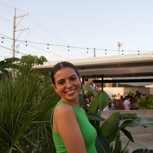 Meet your Posher, Caroline